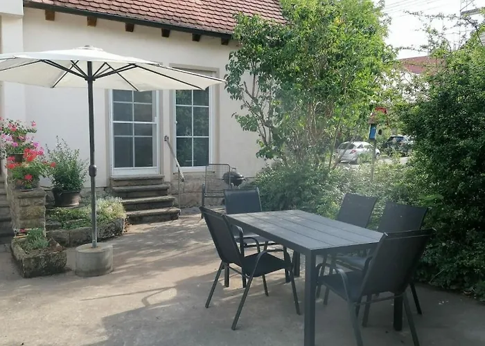 Old Parish Barn * クレーグリンゲン